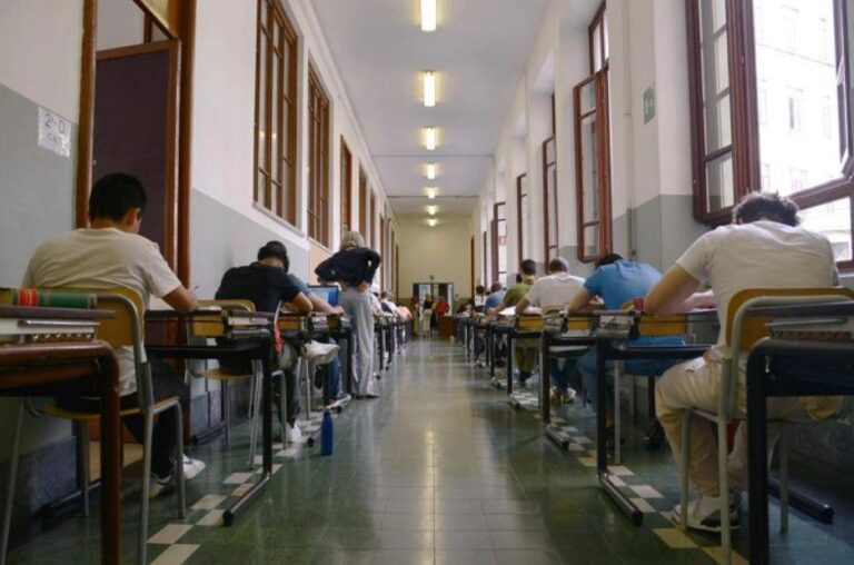 Maturità 2025, ministero: “Nessun dietrofront su regole ammissione a esame”.