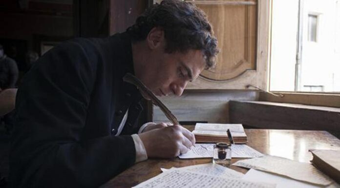 Cinema: Elio Germano ?? Giacomo Leopardi nel film di Martone 'Il giovane favoloso'