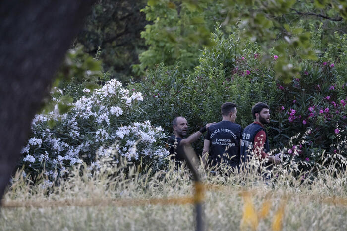 Giallo di Villa Pamphili, il fermato in Grecia è accusato di omicidio: ‘Dice di essere il padre della bimba’.