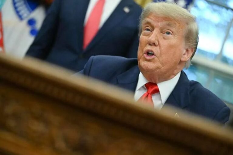 Usa, primo via libera Senato per maxi-legge bilancio. Trump: “Grande vittoria”.