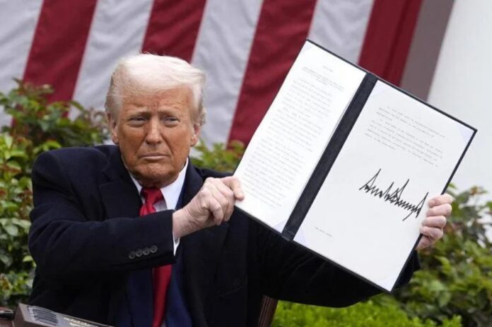 Trump_ordine_esecutivo