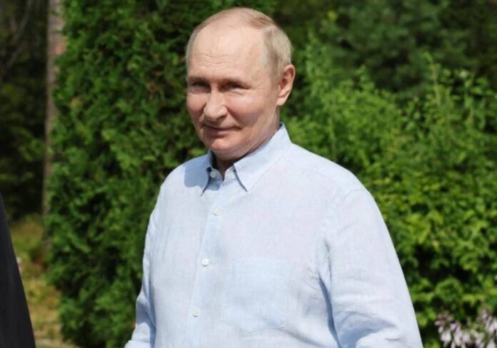 Putin_camicia