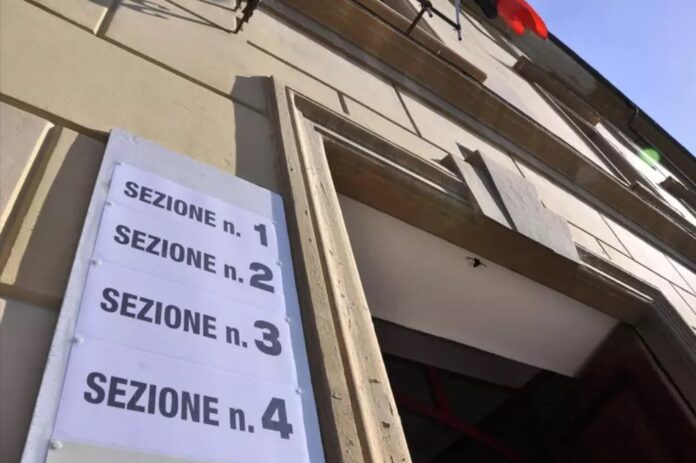 Seggio_elettorale_1