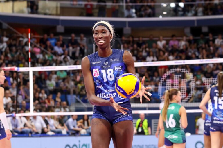 Inseguendo il triplete, verso Italia-Polonia: Velasco manca solo l’Europeo.