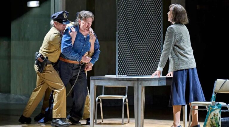 Londra, London Coliseum – Dead Man Walking.