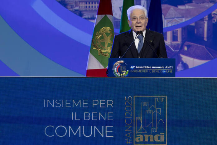 Mattarella, servono servizi per evitare l'esodo dei cittadini