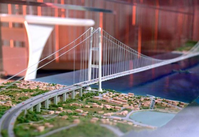 Ponte_Stretto_plastico
