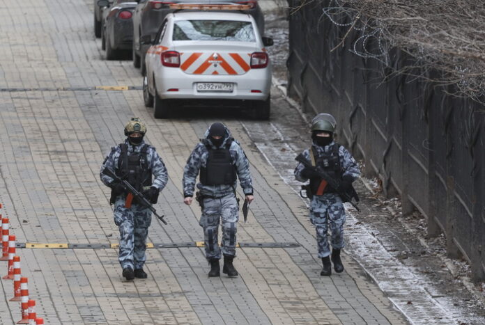 Founder of Russian military unit injured in explosion at residential complex in Moscow