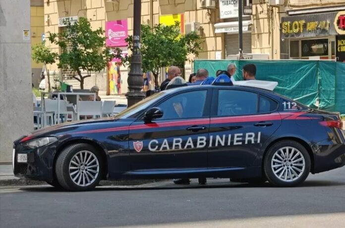 Auto_Carabinieri_ferma