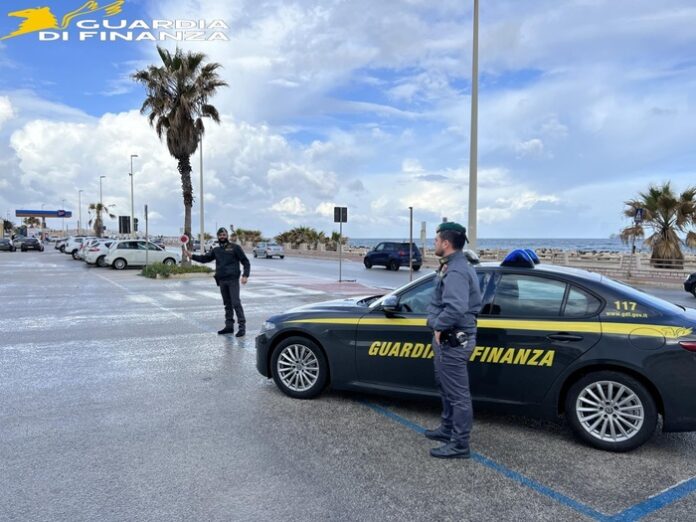 GdF_direttrice_poste_truffava_anziani