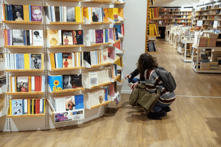 La pirateria ‘ruba’ un terzo del mercato del libro, vola l’uso dell’IA soprattutto tra gli studenti.