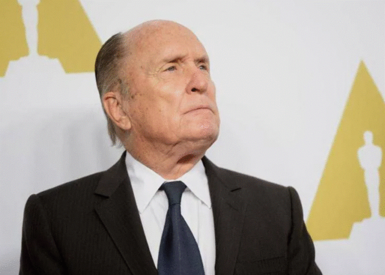 Hollywood in lutto per Duvall, il ricordo di De Niro e Pacino: “Un gigante”.