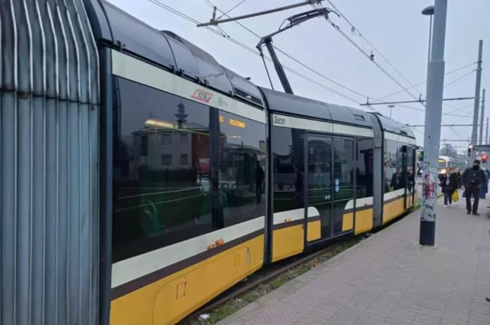 Tram_deragliato_Milano_2