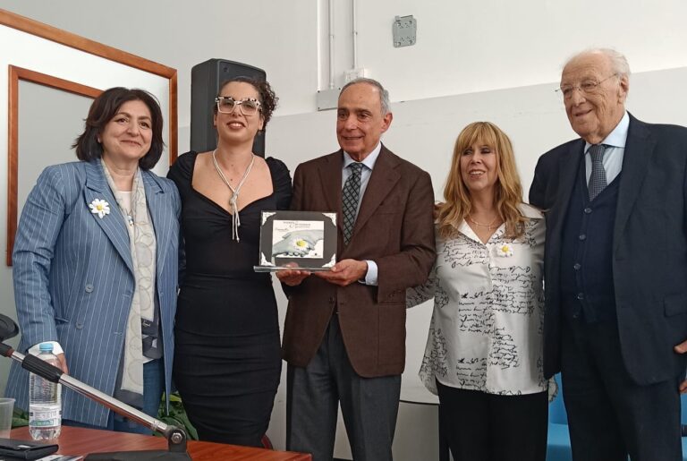 Presentata al Terminal del porto di Napoli la Mostra fotografica “Women for Women against Violence”.