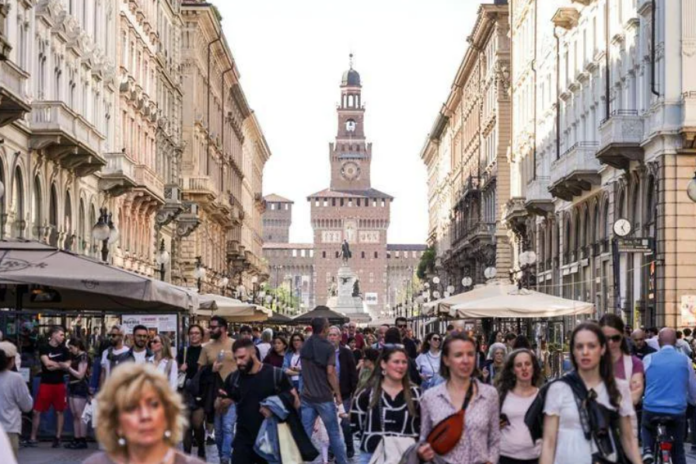 Gente_in_strada