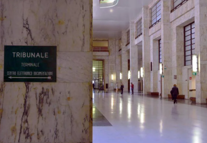 Tribunale_atrio