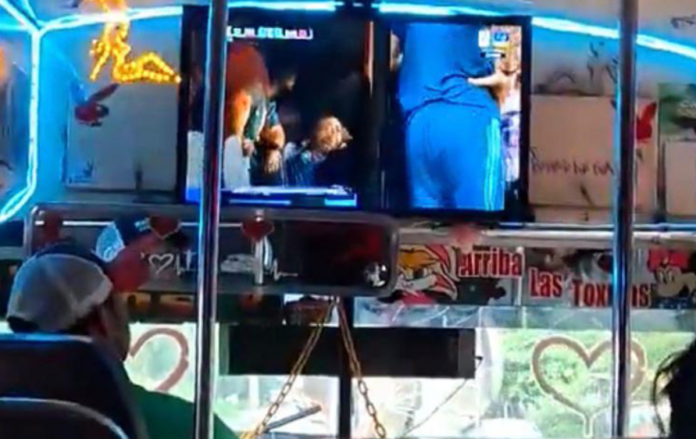 Mondiali_sul_bus_in_Messico