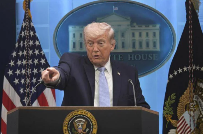 Donald_dito_stampa