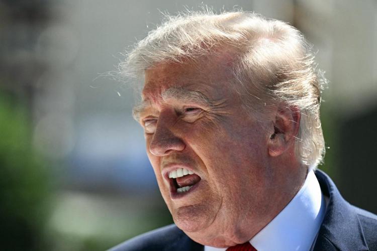 Iran, Trump rivendica: “Lo abbiamo spazzato via, presto il pieno controllo su Hormuz”.