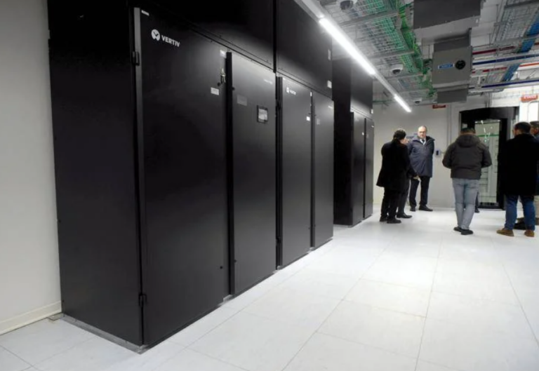 Ue: Ai, nuove regole per i data centre.